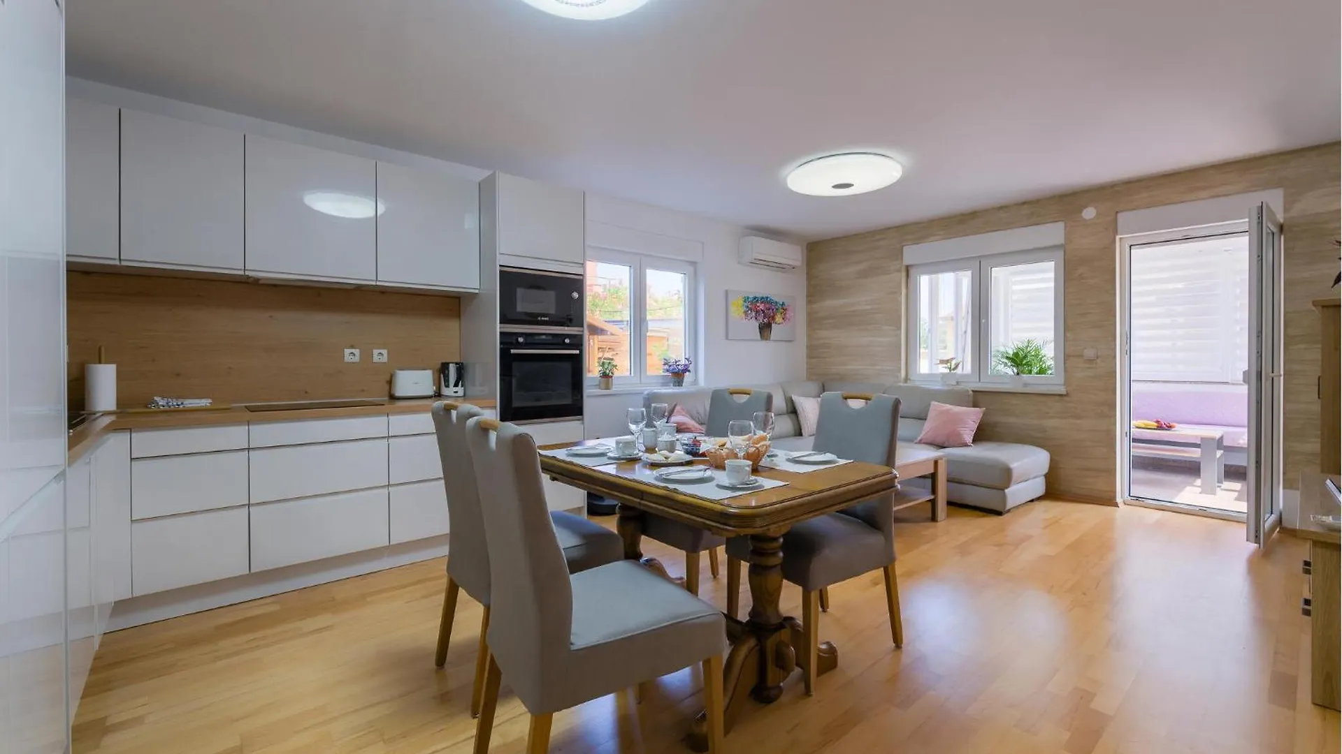 Cozy Apartment In Fazana With Wifi 0*,